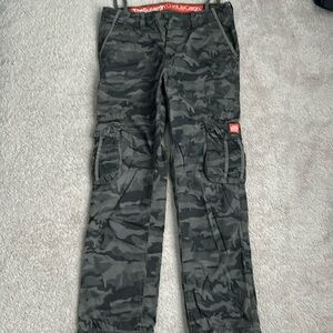 SUPERDRY  CORELITE CARGO, men’s large, camo, NWOT